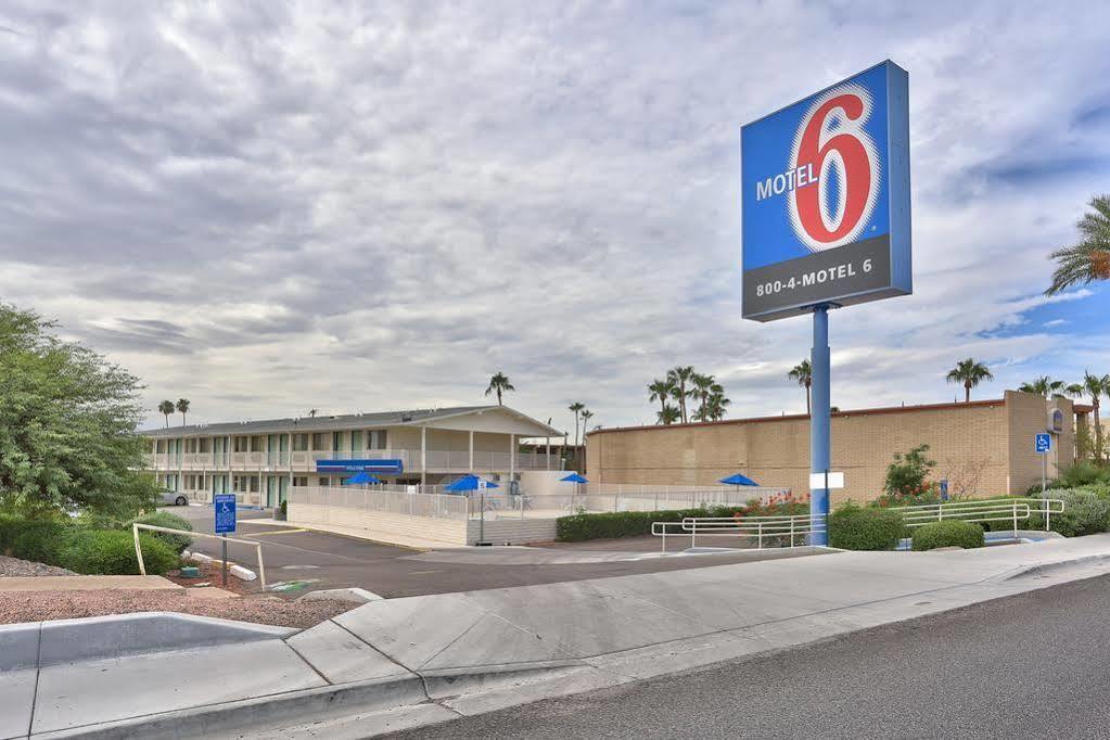 Motel 6-Youngtown, Az - Phoenix - Sun City Eksteriør bilde