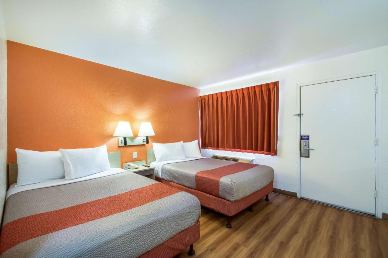 Motel 6-Youngtown, Az - Phoenix - Sun City Eksteriør bilde