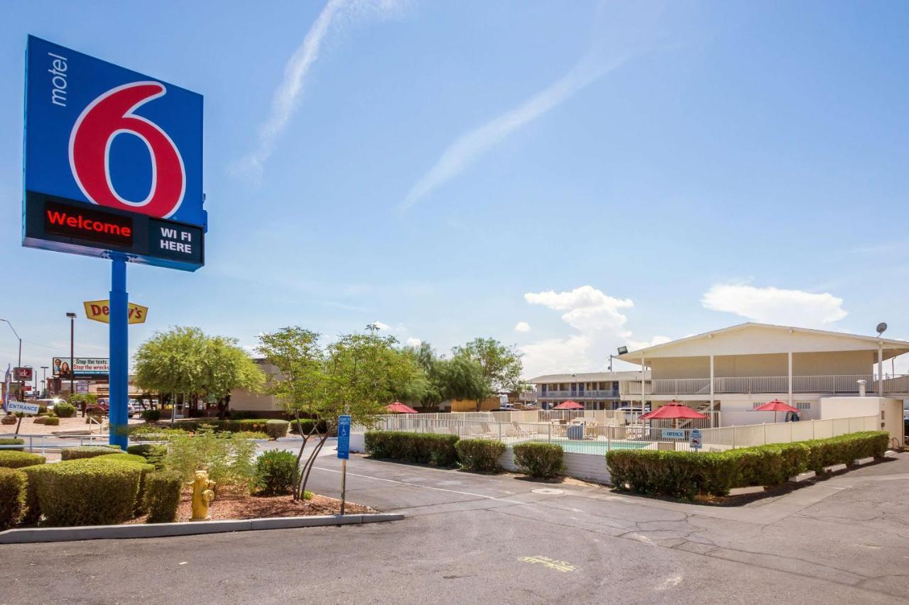 Motel 6-Youngtown, Az - Phoenix - Sun City Eksteriør bilde